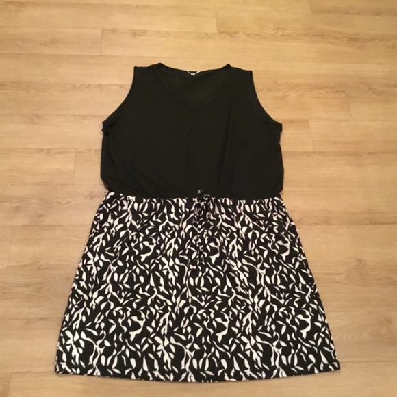 NWOT Sleeveless Drawstring Mini Dress With Pockets Plus Size 2XL - Picture 2 of 5